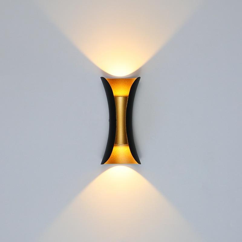 Curved Outdoor Wall Lights - IP65 Waterproof LED Lamp in Metal and Acrylic for Garden and Corridor Lighting