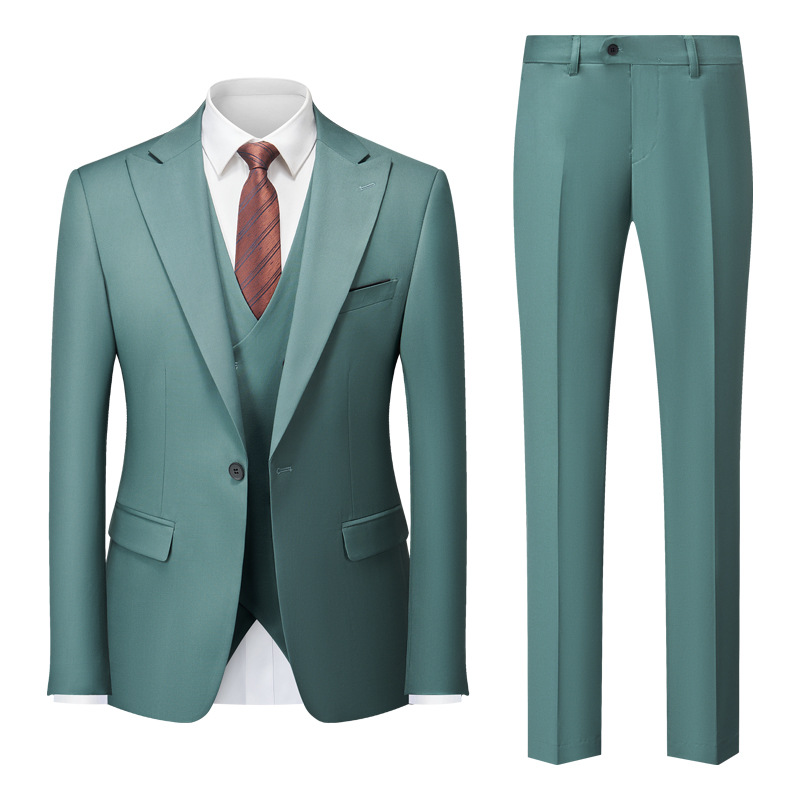 Men’s Classic & Stylish 2-Piece Wedding Guest Suit