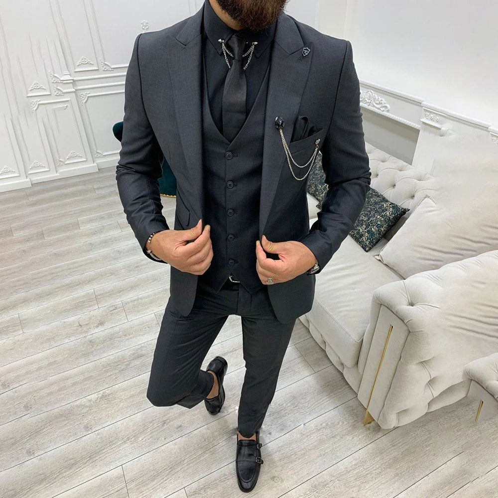 Men’s Trendy 3-Piece Wedding Guest Suit