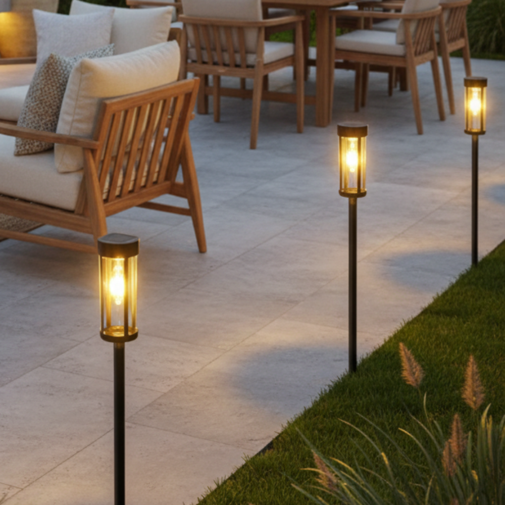 Modern Outdoor Garden Stake Lamps with Automatic Dusk-to-Dawn Lighting