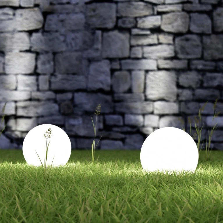Solar LED Garden Globe Light
