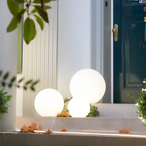 Solar LED Garden Globe Light