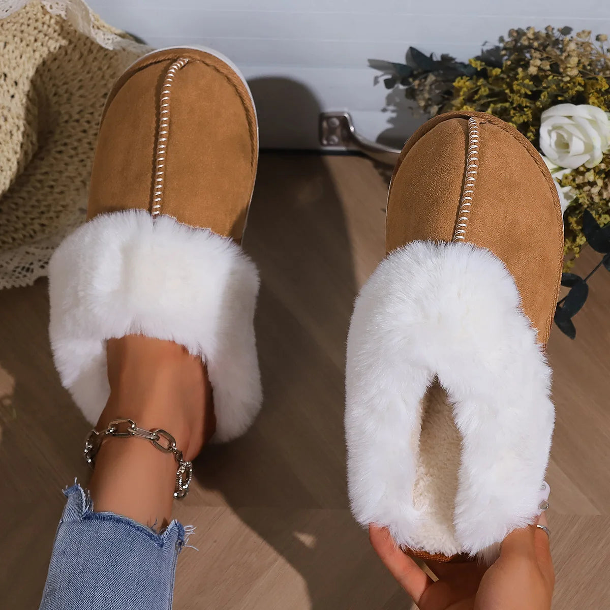Women's Plush Faux Fur Slippers