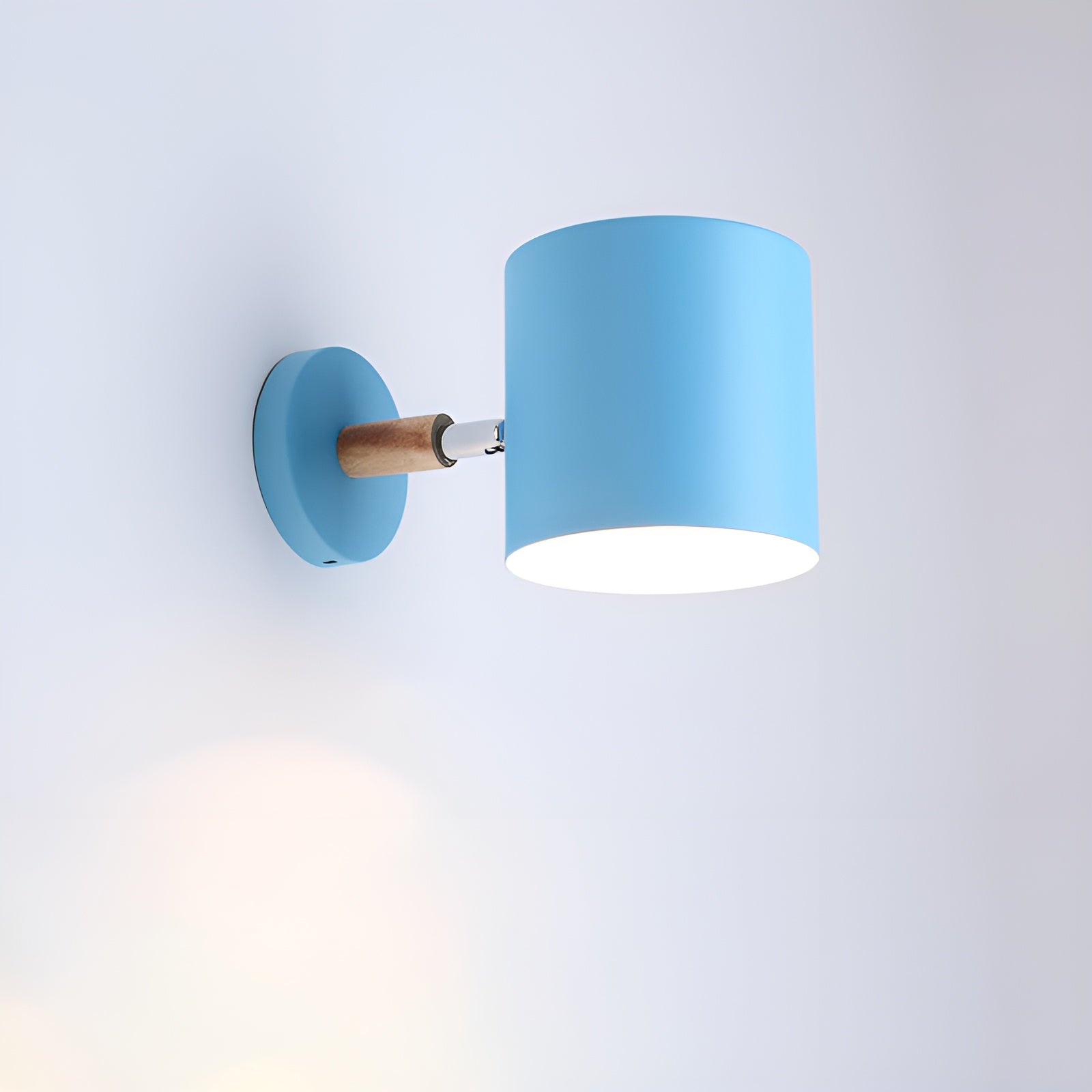 Accent Energy-Efficient Wall Lamp