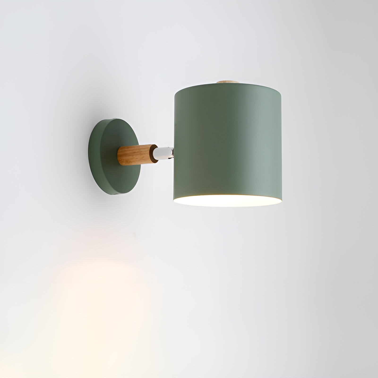 Accent Energy-Efficient Wall Lamp