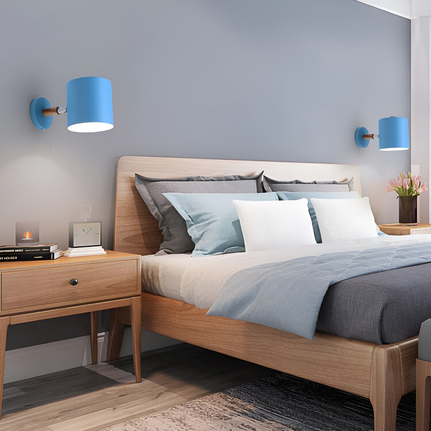 Accent Energy-Efficient Wall Lamp