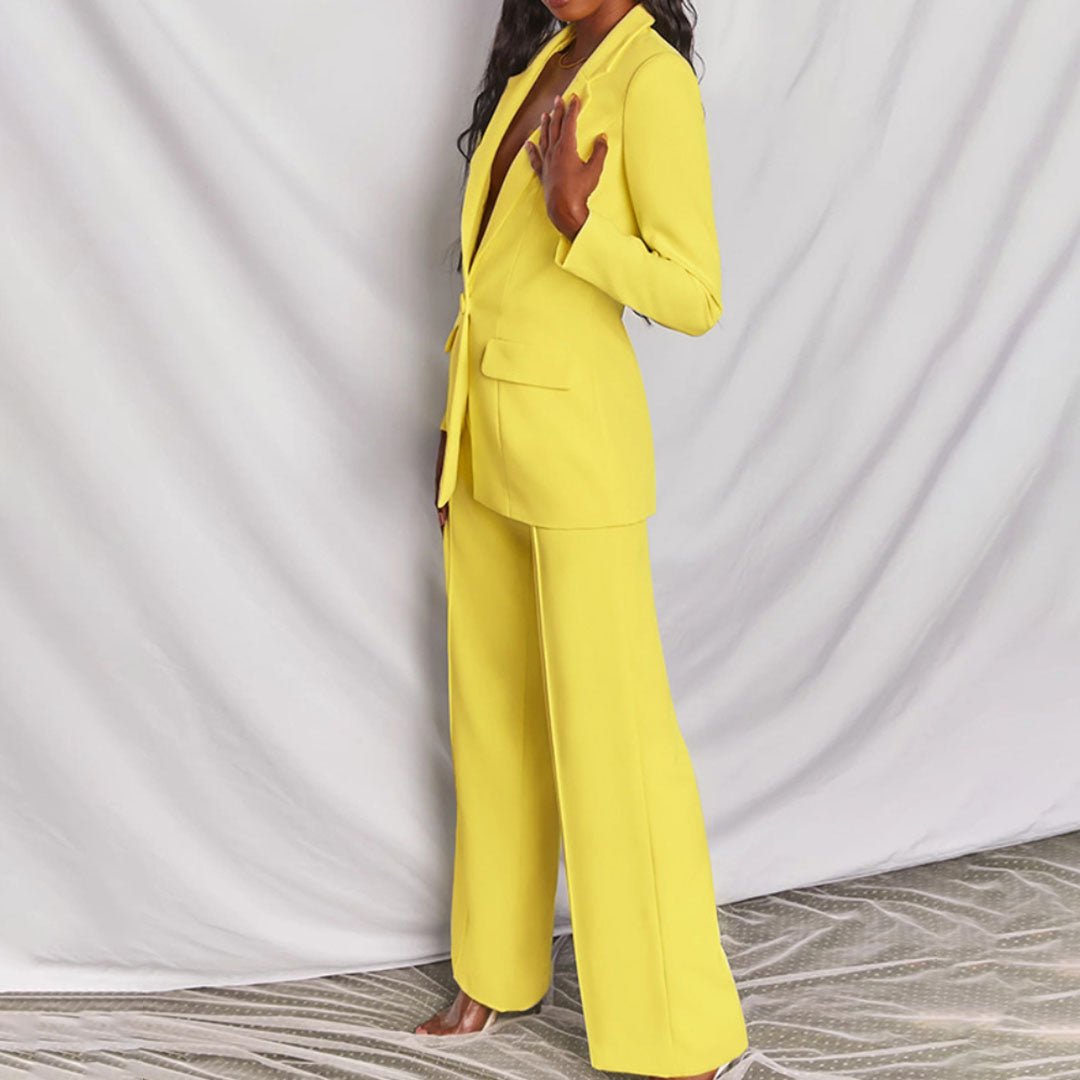 Chic Women's Blazer Trouser Set