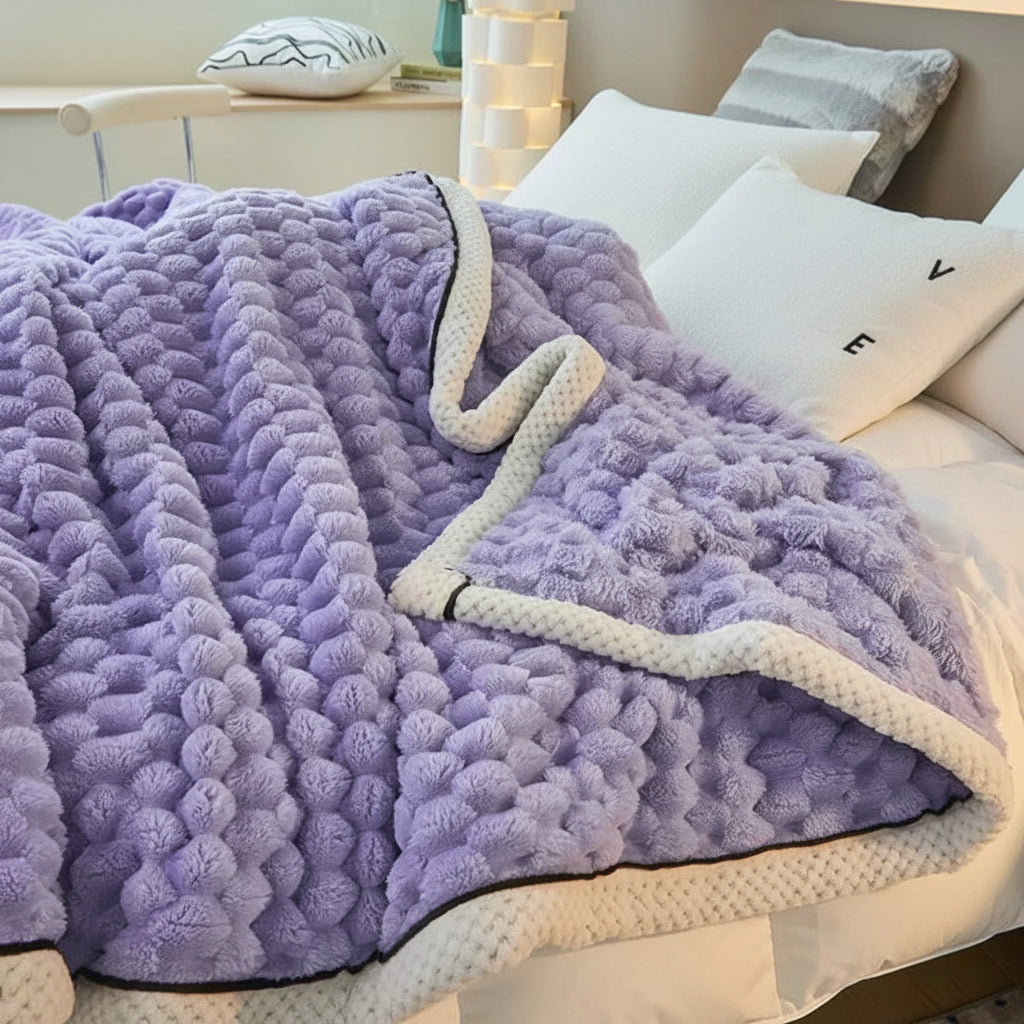 Lightweight Warm Polyester Throw