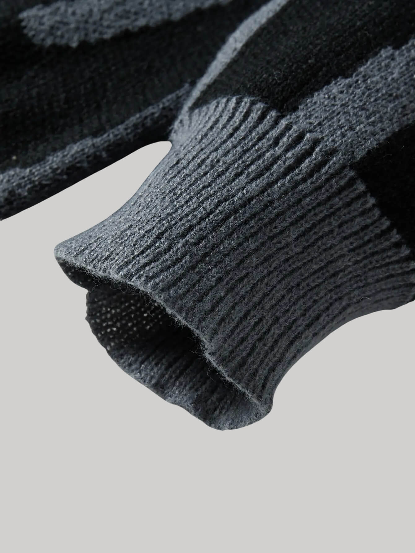 Men’s Oversized Black and Grey Abstract Sweater
