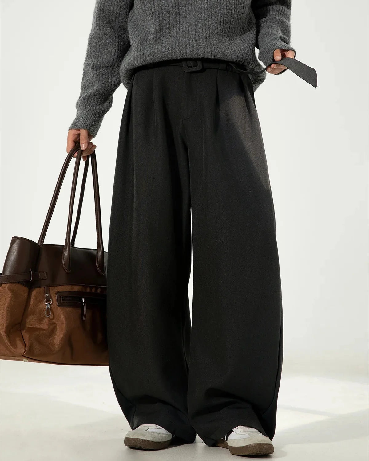 Men’s Pleated Wide-Leg Pants