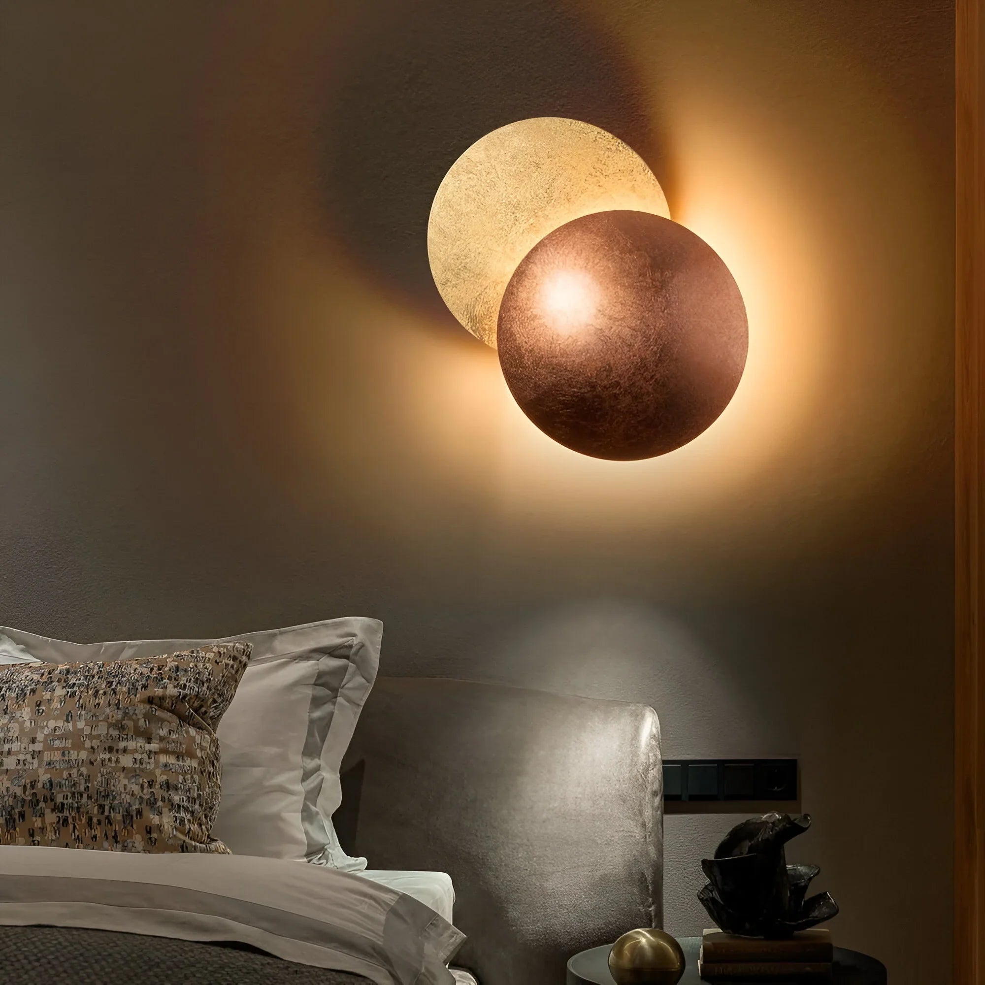 Minimalist Moon LED Wall Light for Hallways, Bedrooms and Entrances
