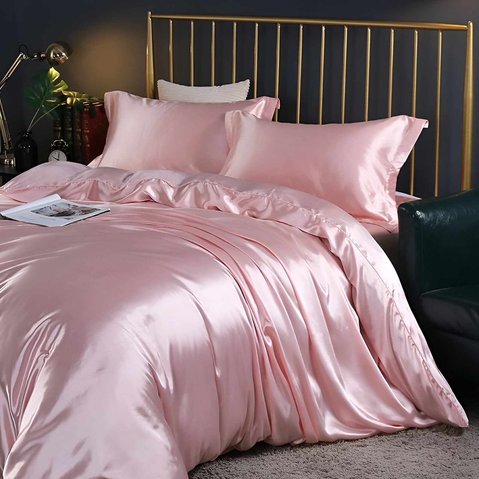 Mulberry Silk Duvet Cover with Breathable Temperature-Regulating Design