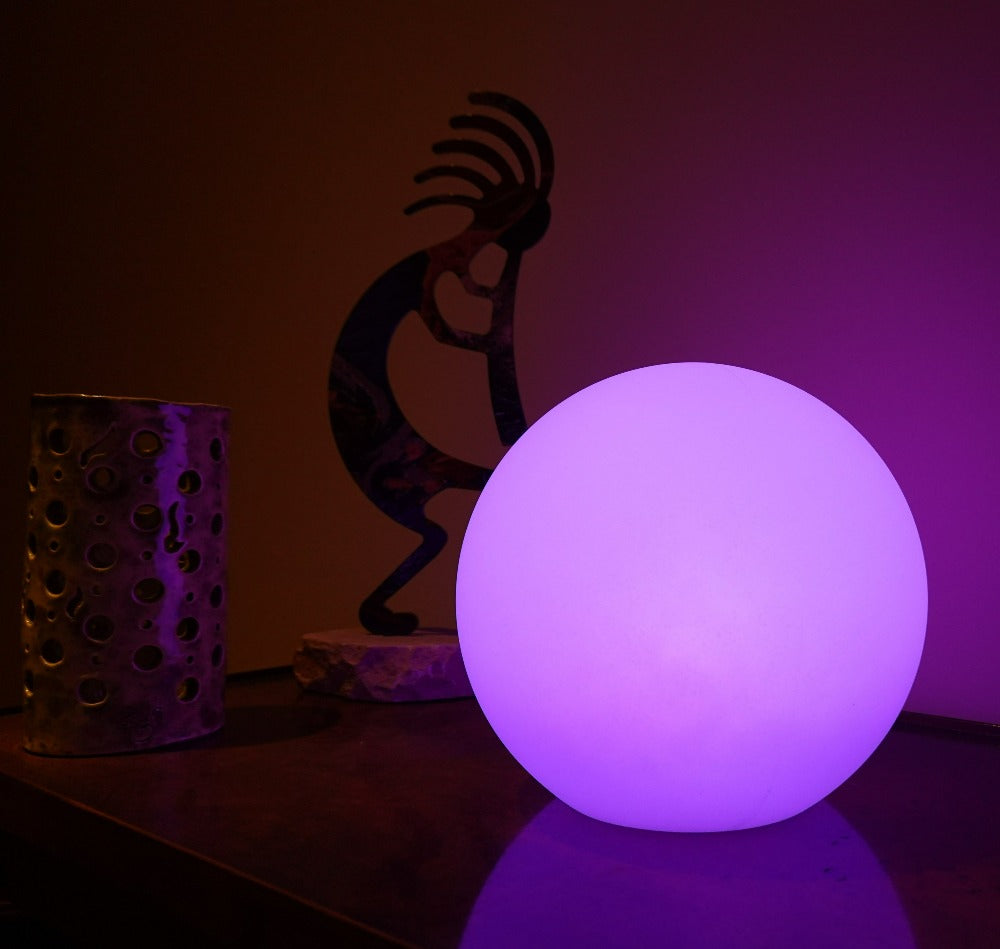 Rechargeable Remote Control Table Lamp with Wireless Design and 8-Hour Battery Life