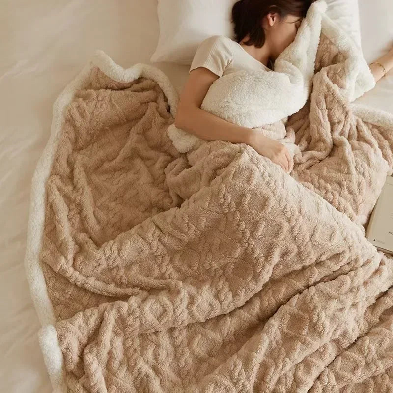 Thick Double-Sided Winter Fleece Blanket with Lamb Wool and Microfibre Flannel