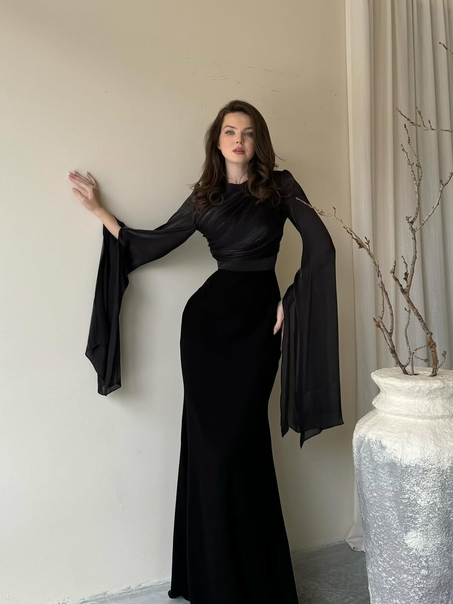 Women's Pleated Maxi Dress – Elegant Slim Fit Design