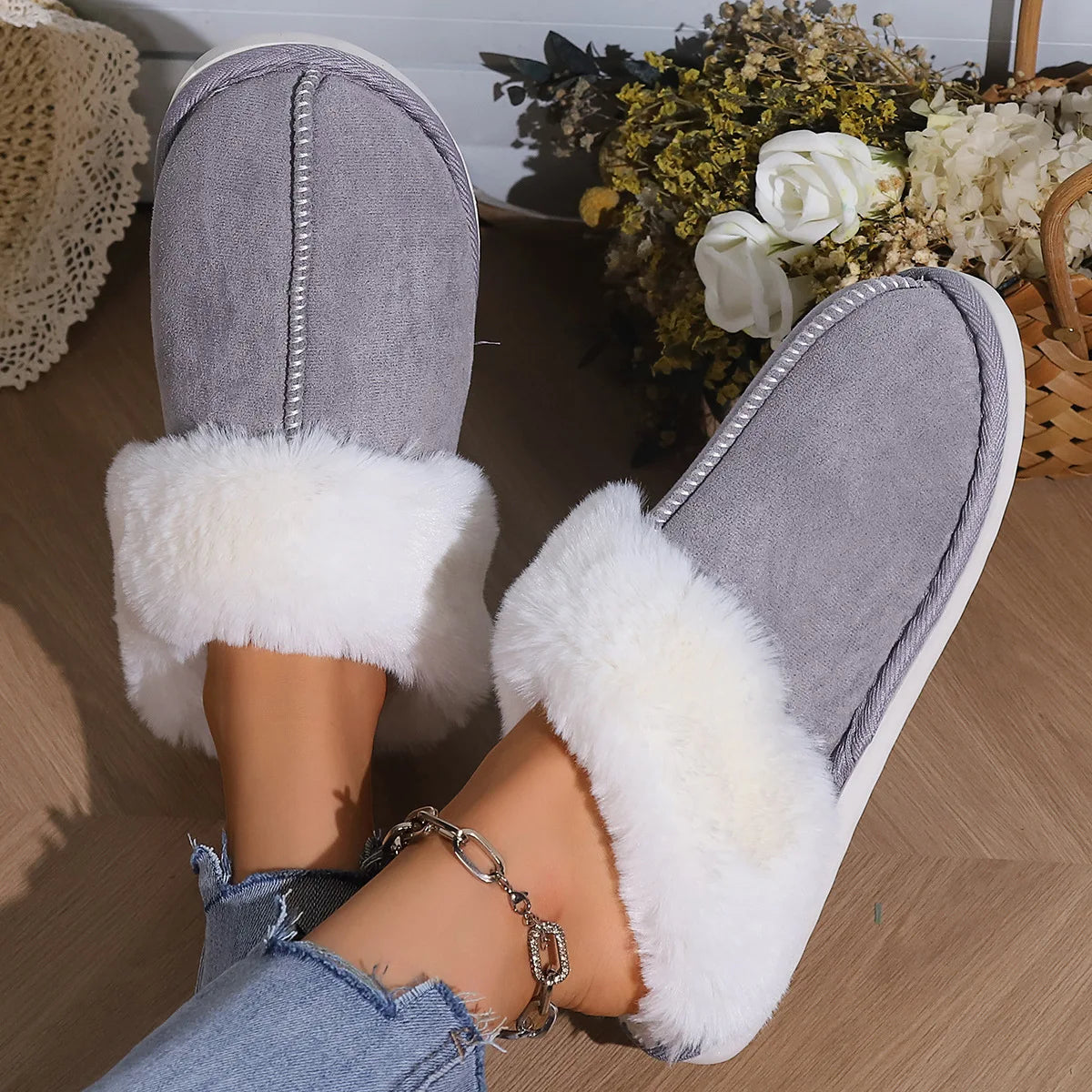 Women's Plush Faux Fur Slippers