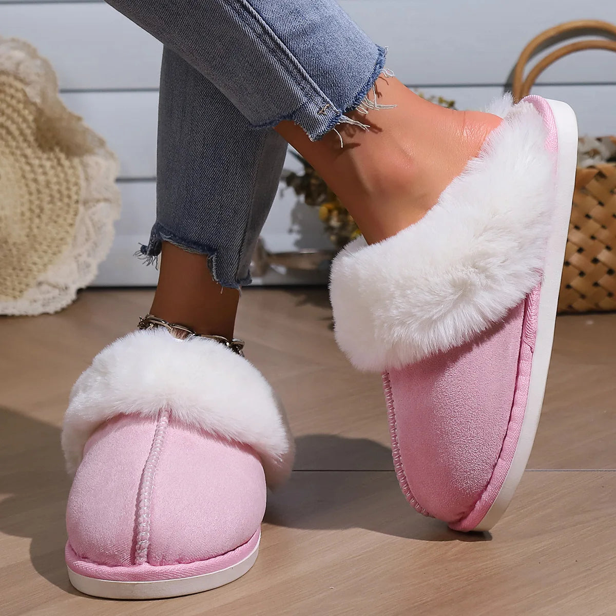 Women's Plush Faux Fur Slippers