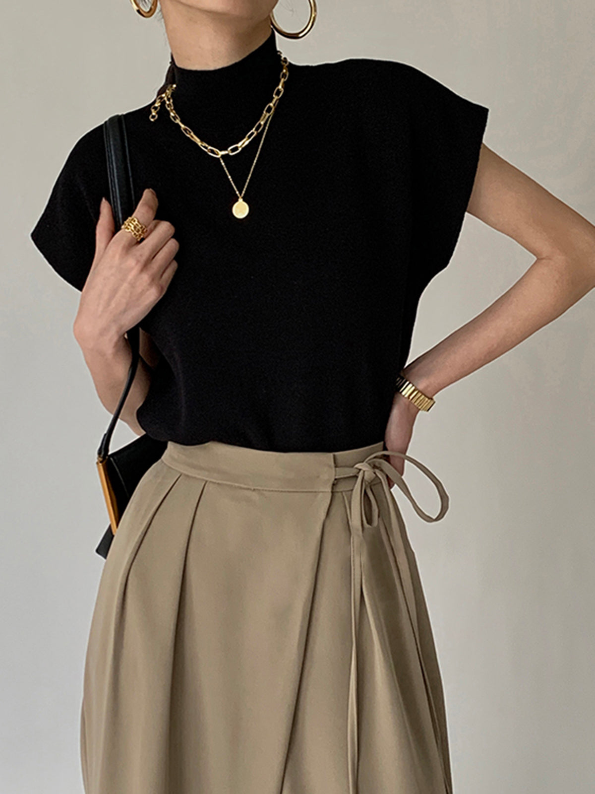 Women's Sleeveless Knit Sweater